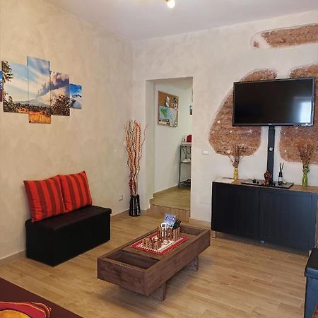 Etnacity Guest House Apartment Катания Экстерьер фото